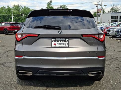 Used 2023 Acura MDX SH-AWD w/ Technology Package image 5