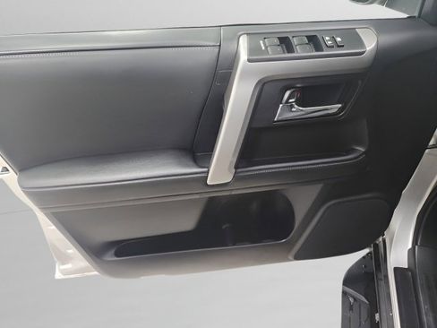 Used 2020 Toyota 4Runner Limited image 25