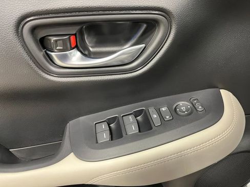 New 2027 Honda HR-V LX image 13