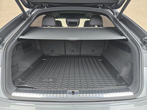 New 2026 Audi Q8 Premium Plus image 32