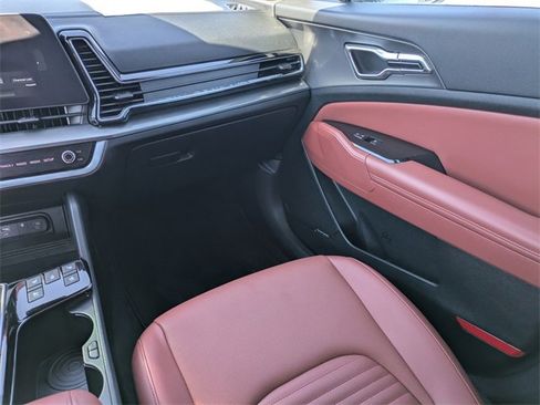 Used 2023 Kia Sportage SX image 19