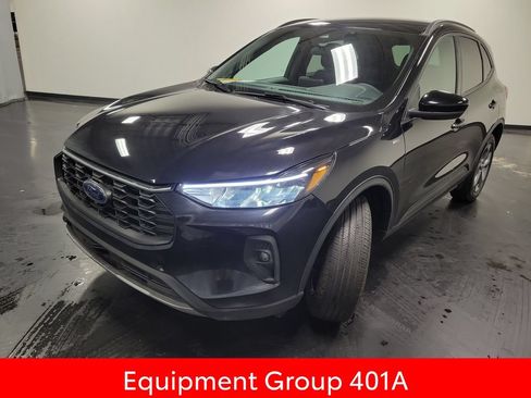 Used 2025 Ford Escape ST-Line Select AWD/4WD image 4