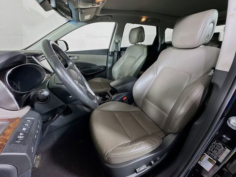 Used 2017 Hyundai Santa Fe SE image 22