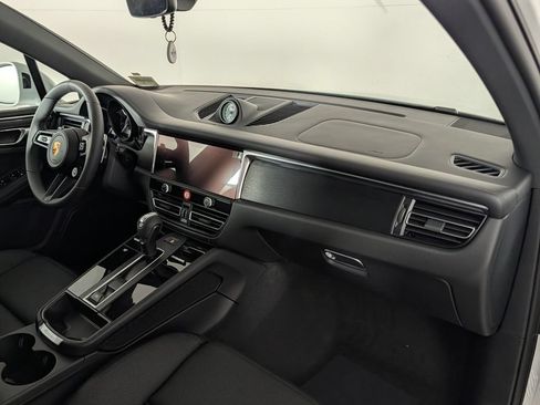 New 2026 Porsche Macan GTS AWD/4WD image 19