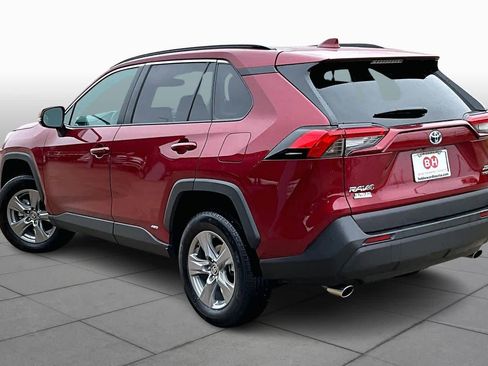 Used 2022 Toyota RAV4 XLE image 11