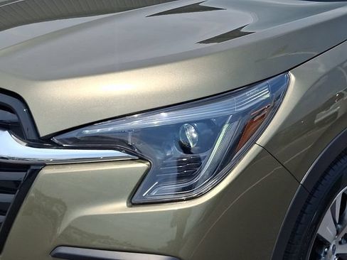Used 2025 Subaru Ascent Premium AWD/4WD image 9