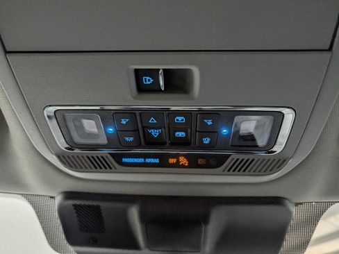 Used 2023 Ford F250 Lariat w/ Tremor Off-Road Package image 28