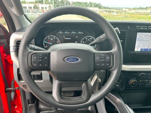 Used 2023 Ford F250 XLT w/ FX4 Off-Road Package AWD/4WD image 14