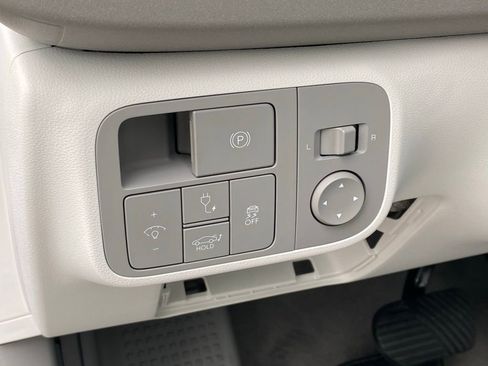 New 2025 Hyundai Ioniq 6 SEL RWD image 13