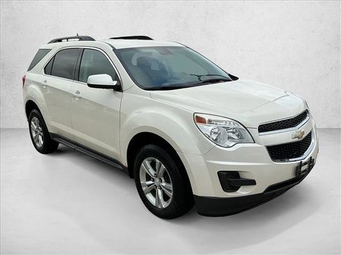 Used 2014 Chevrolet Equinox LT w/ Driver Convenience Package FWD image 3