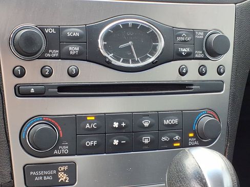 Used 2011 INFINITI G37 x Coupe w/ Premium Pkg AWD/4WD image 7