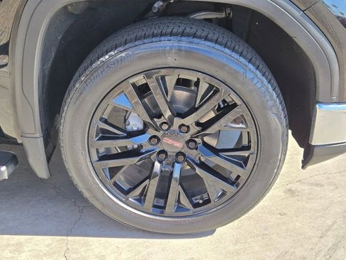 Used 2022 GMC Sierra 1500 SLT w/ SLT Premium Plus Package image 8