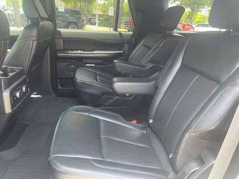 Used 2021 Ford Expedition XLT RWD image 10