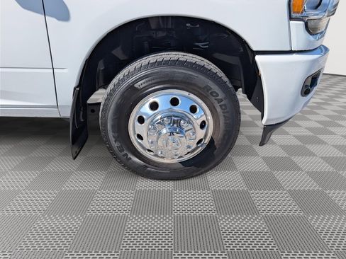 Used 2019 RAM 3500 Big Horn RWD image 9