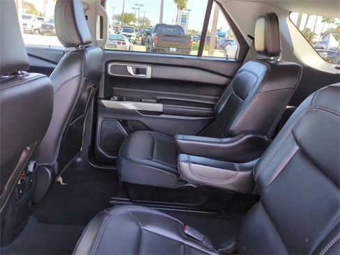 Certified 2022 Ford Explorer XLT w/ Equipment Group 202A image 14