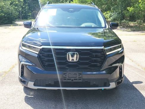 Used 2024 Honda Pilot Elite image 8