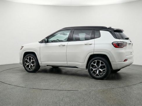 Used 2025 Jeep Compass Limited AWD/4WD image 6