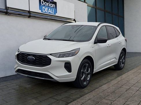 Certified 2023 Ford Escape ST-Line w/ Tech Pack #1 AWD/4WD image 7