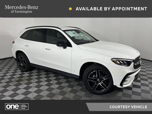 Used 2026 Mercedes-Benz GLC 300 300 image 1