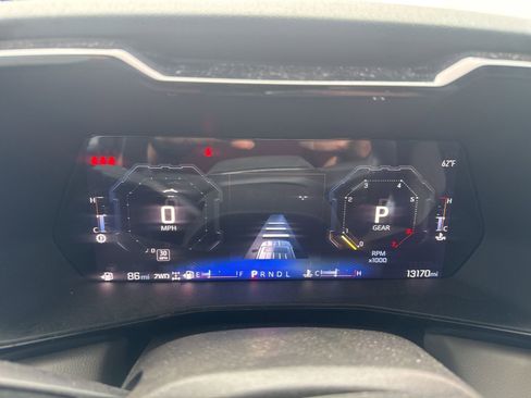 Used 2025 Chevrolet Colorado ZR2 w/ Technology Package AWD/4WD image 19