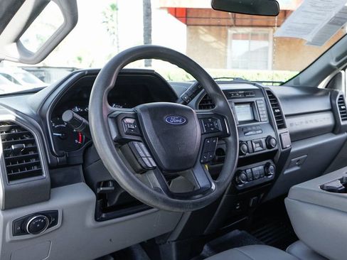 Used 2020 Ford F550 2WD Crew Cab Super Duty image 21