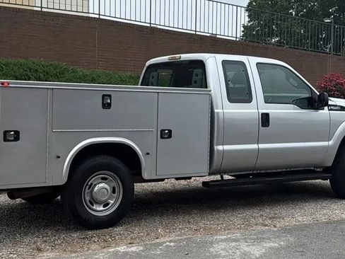 Used 2015 Ford F250 XL AWD/4WD image 7