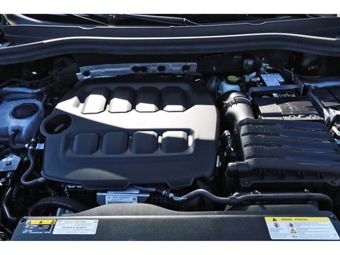 Used 2025 Volkswagen Tiguan S FWD image 31