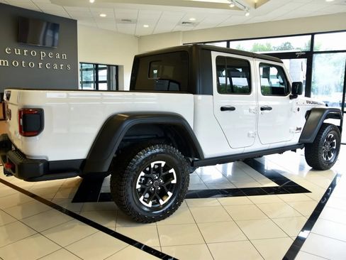 Used 2026 Jeep Gladiator Rubicon AWD/4WD image 7