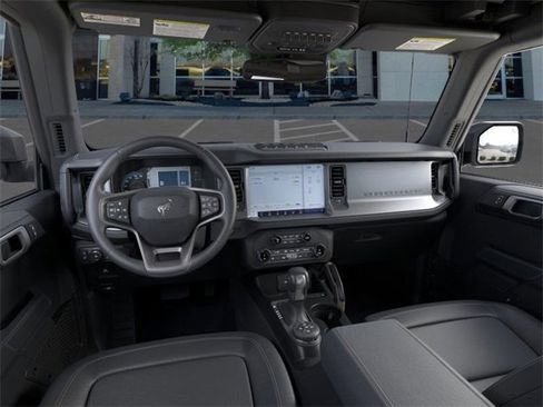 New 2025 Ford Bronco Badlands image 9