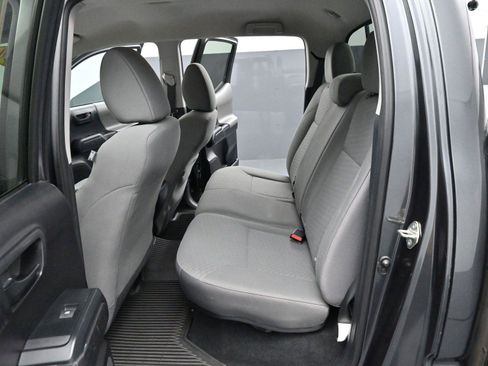 Used 2020 Toyota Tacoma TRD Sport image 25