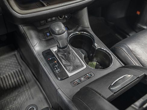 Used 2018 Toyota Highlander Limited image 23