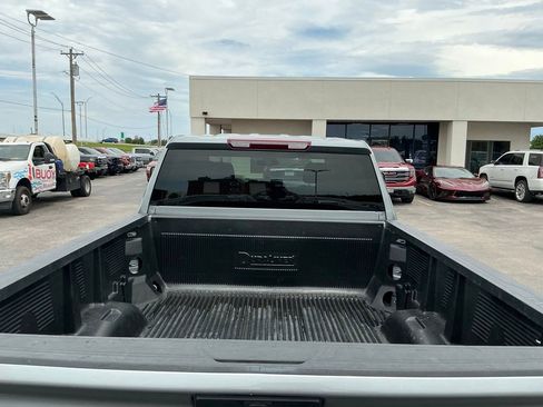 Used 2025 Chevrolet Silverado 2500 LT w/ Convenience Package AWD/4WD image 10