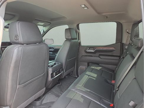 Used 2024 GMC Sierra 1500 Denali w/ Technology Package AWD/4WD image 20