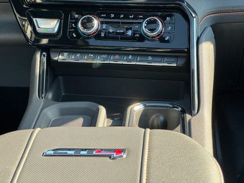 Certified 2025 GMC Sierra 3500 AT4 w/ AT4 Premium Plus Package AWD/4WD image 14