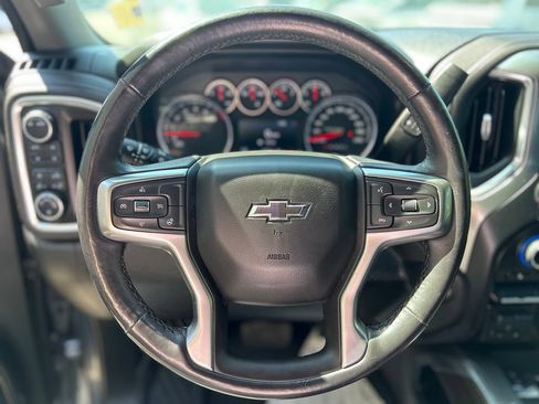 Used 2022 Chevrolet Silverado 1500 LT Trail Boss w/ Convenience Package II AWD/4WD image 19