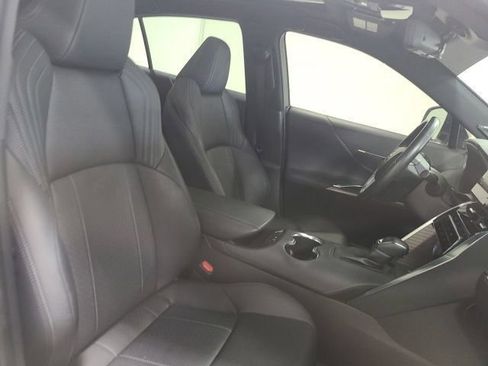 Certified 2022 Toyota Venza Limited AWD/4WD image 13