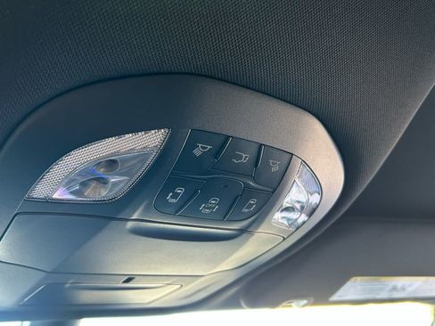 New 2026 Chrysler Pacifica Select image 25