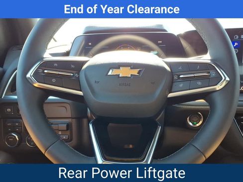 New 2025 Chevrolet Suburban Premier image 18