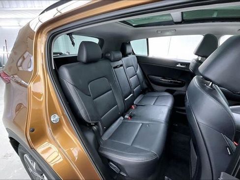 Used 2020 Kia Sportage EX w/ Option Group 15 AWD/4WD image 19