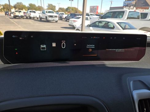 New 2025 Ford Expedition Active image 26