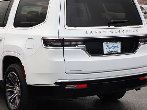 Certified 2023 Jeep Grand Wagoneer 4WD image 7