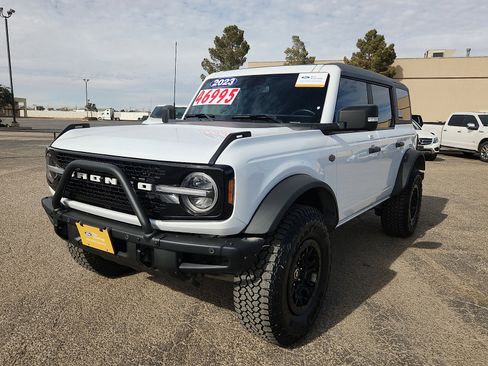 Certified 2023 Ford Bronco Wildtrak image 3