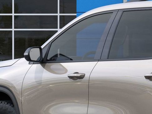 New 2026 Chevrolet Traverse Z71 image 12