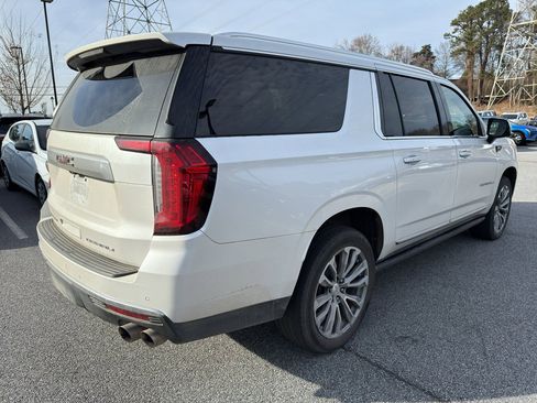 Used 2021 GMC Yukon XL Denali w/ Denali Premium Package image 5