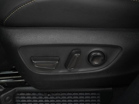 Used 2026 Toyota Sienna Platinum AWD/4WD image 28