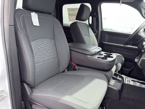 New 2025 RAM 2500 Tradesman image 19