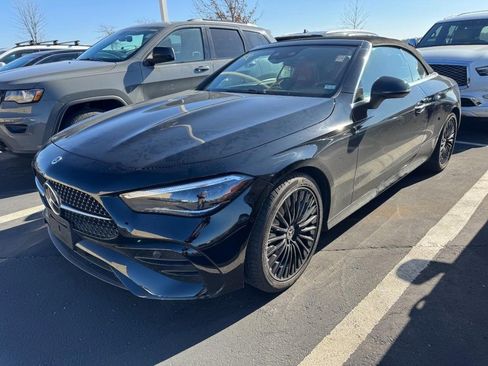 Used 2024 Mercedes-Benz CLE 300 4MATIC Cabriolet image 3