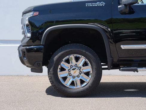 Used 2024 Chevrolet Silverado 3500 High Country w/ High Country Premium Package AWD/4WD image 11