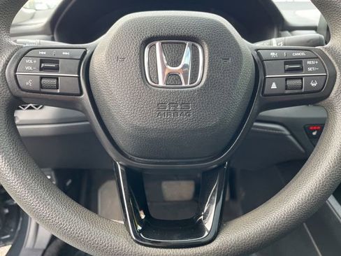 Used 2023 Honda Accord EX image 12