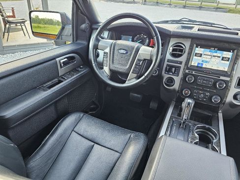 Used 2017 Ford Expedition Limited w/ Equipment Group 301A RWD image 43